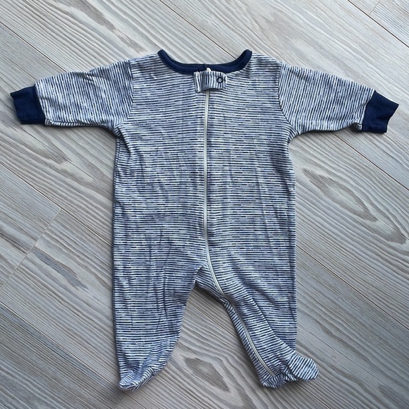 Other - ⭐️0- 3 Month Baby Boy Sleeper